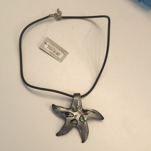 Starfish necklace - Picture 5 of 5